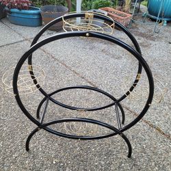 Plant Stand PENDING PICK UP 