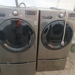 Lg Washer And Dryer Set Electric With Pedestals 