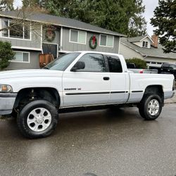 1999 Dodge Ram 2500 V10 4x4