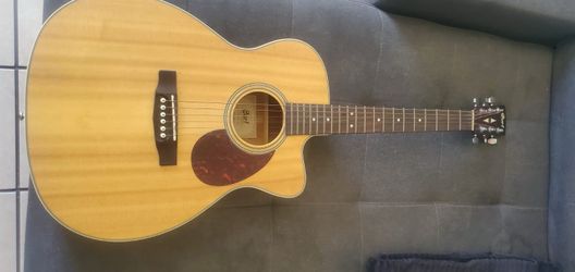 Guitarra Cort