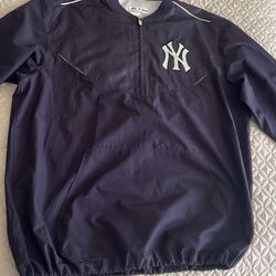 NY Yankees Windbreaker Size XL