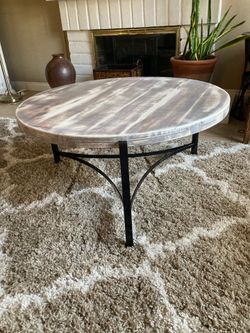 Round coffee table