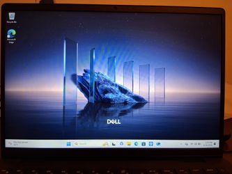 Dell pro 14 Essential display 14.0 Fhd+ intel core 16gb memory 512gb windows 11 pro