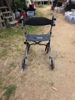 4 wheel rollator walker