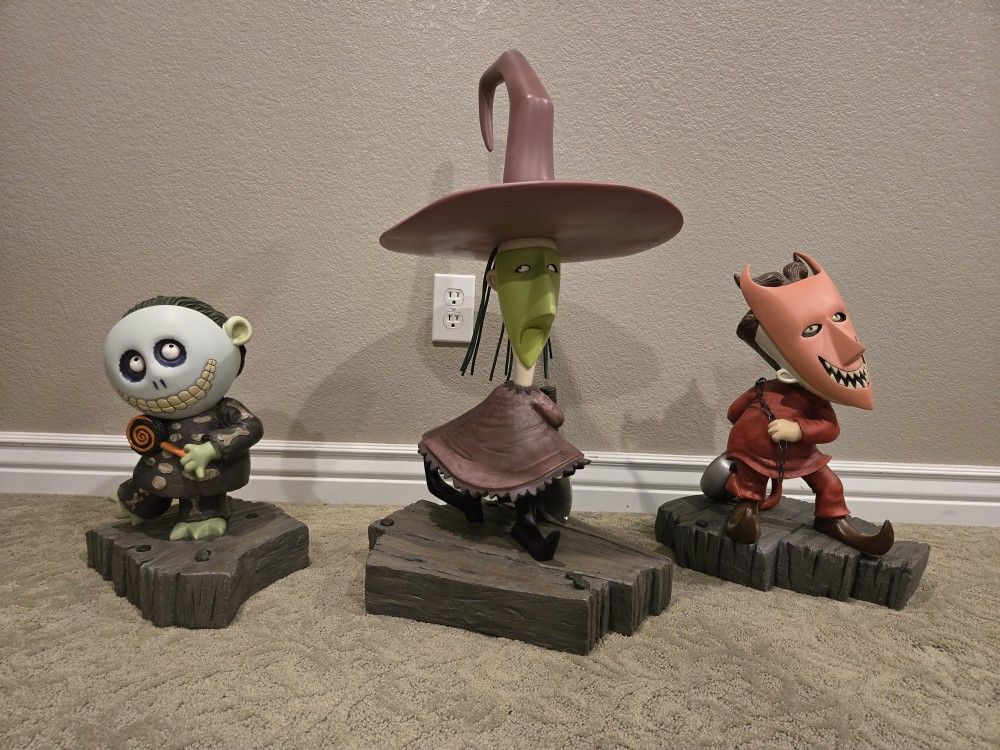Disney Nightmare Before Christmas Big Figures Lock, Shock And Barrel