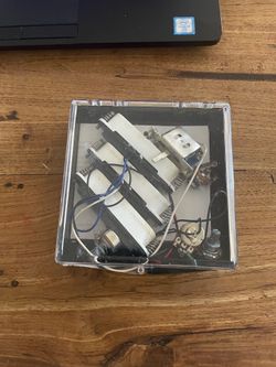 Squier fender pickup tremolo