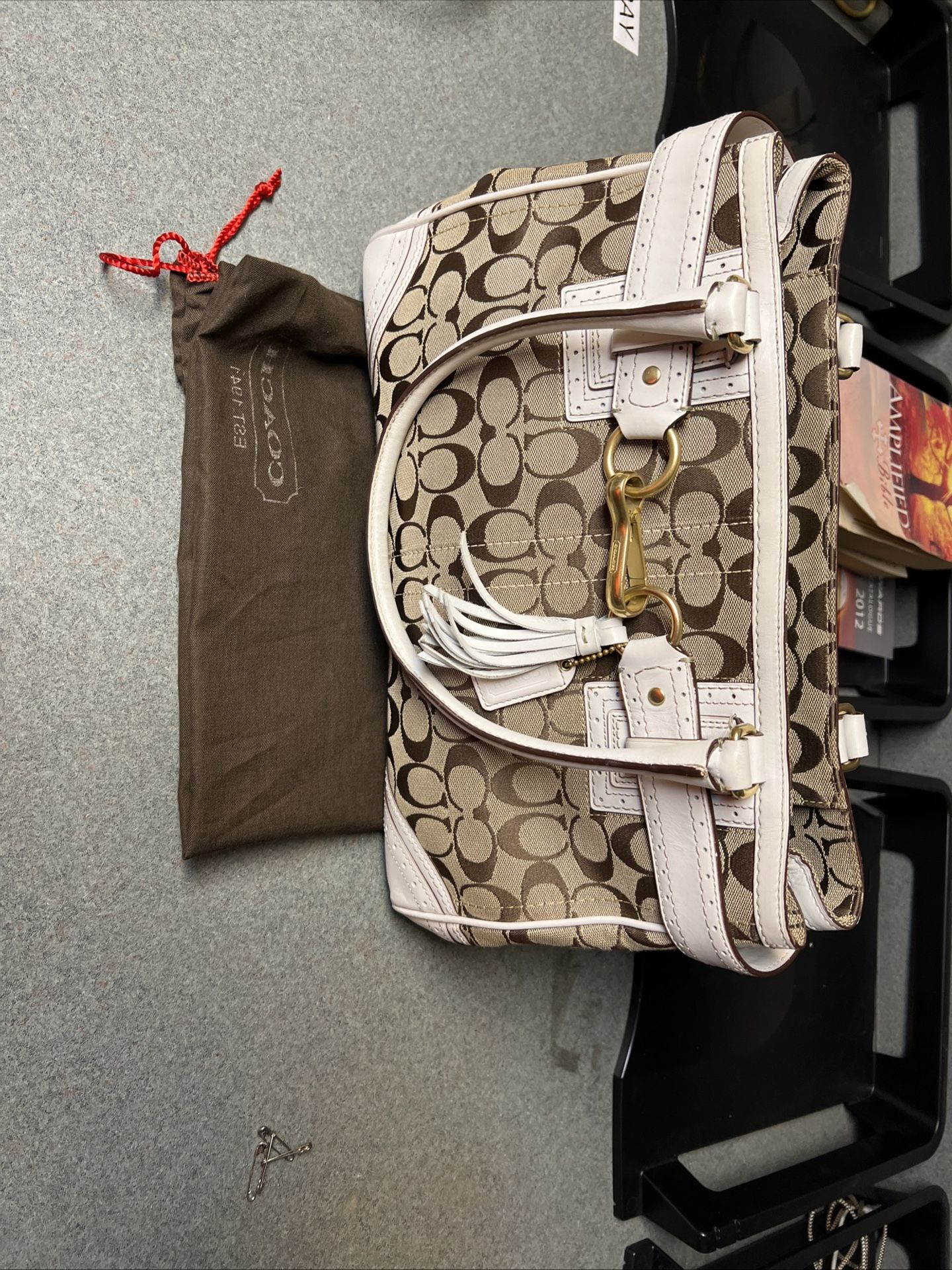 COACH Hamptons Signature Canvas Leather Metal Fittings Tote Handbag Brown/white