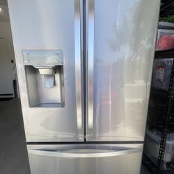 Kenmore Bottom Freezer Refrigerator 