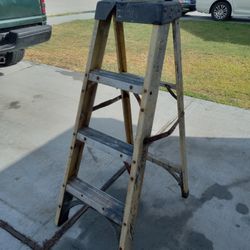 4 Ft Ladder