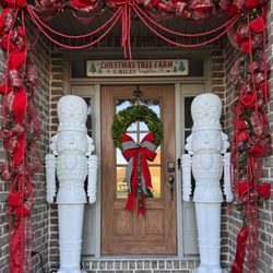 Doorway Christmas Garland With Ribbon And Pearls 