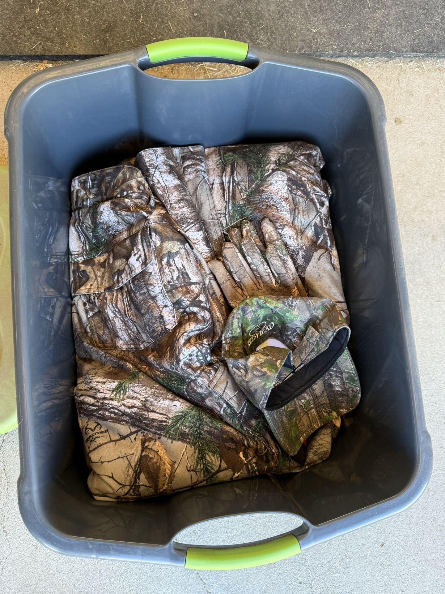 Women’s Hunting Gear! New Never Used