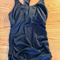 $10 each Women's athletic tank tops, Small