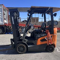 doosan forklift low hours