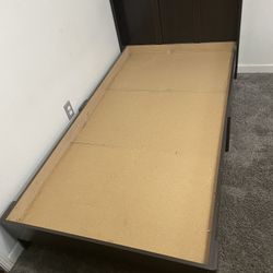 Twin Bed And 6 Drawer Dresser