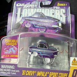 Car Tuned 61 Chevy Impala Sport Coupe 05 With Poseable Chassis & LEDs!! 🔥