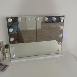Vanity Mirror W/ Lights