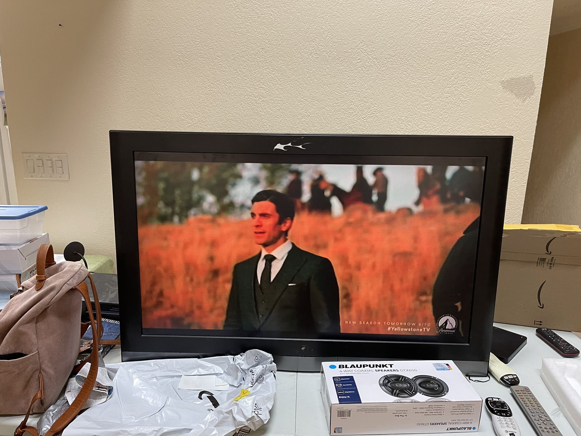 42 inch LCD flatscreen in working condition old but nice