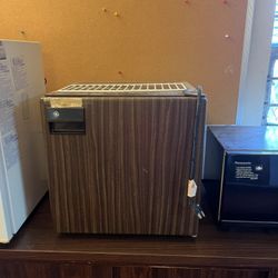 small refrigerator 
