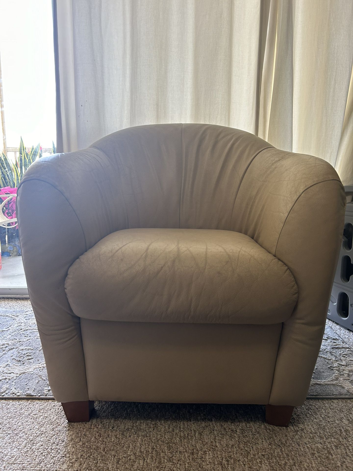 Italsofa Tan Leather Chair