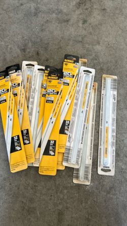DeWalt DWHT20550 Bi-Metal Hacksaw Blades – 12 Packs (2 Blades per Pack) – New