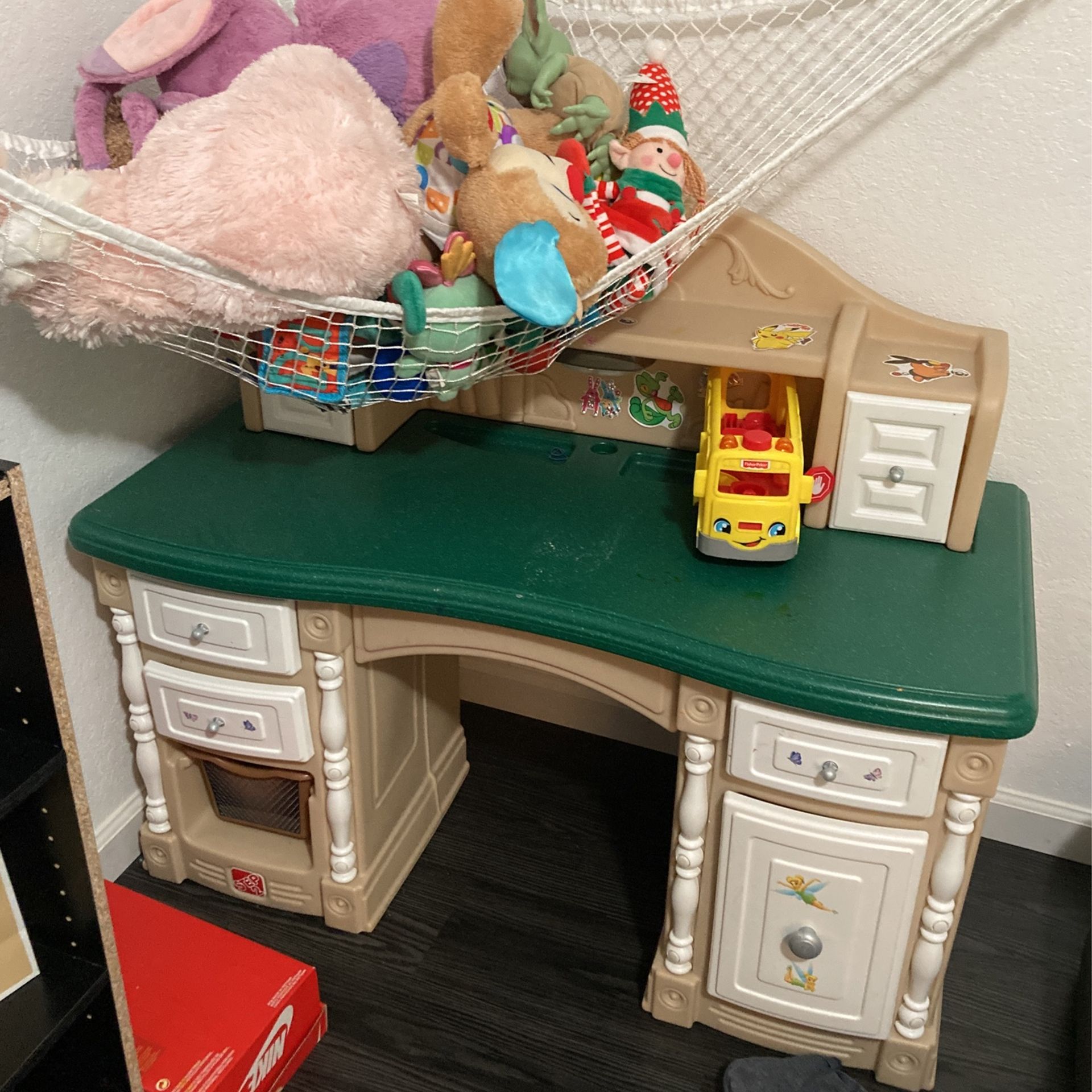 Children Step 2 Play Desk