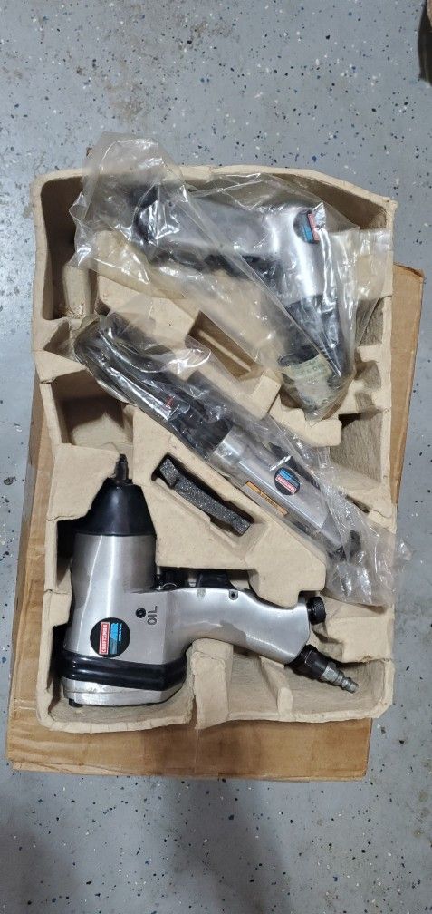 Craftman air tools set