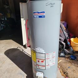 Gas Water Heater 40 gal in good condition and Warranty Works for 19th ave and baseline