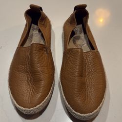 Sorel tan soft leather flats