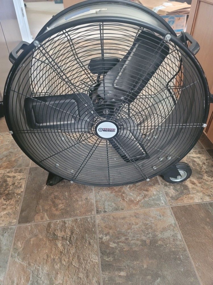 central machinery 24 inch high velocity shop fan