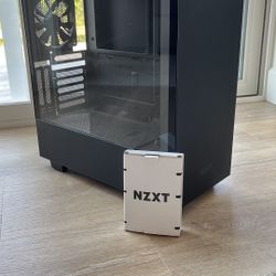 NZXT pc Case Great Condition