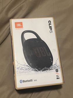 JBL Clip 5 Speaker 
