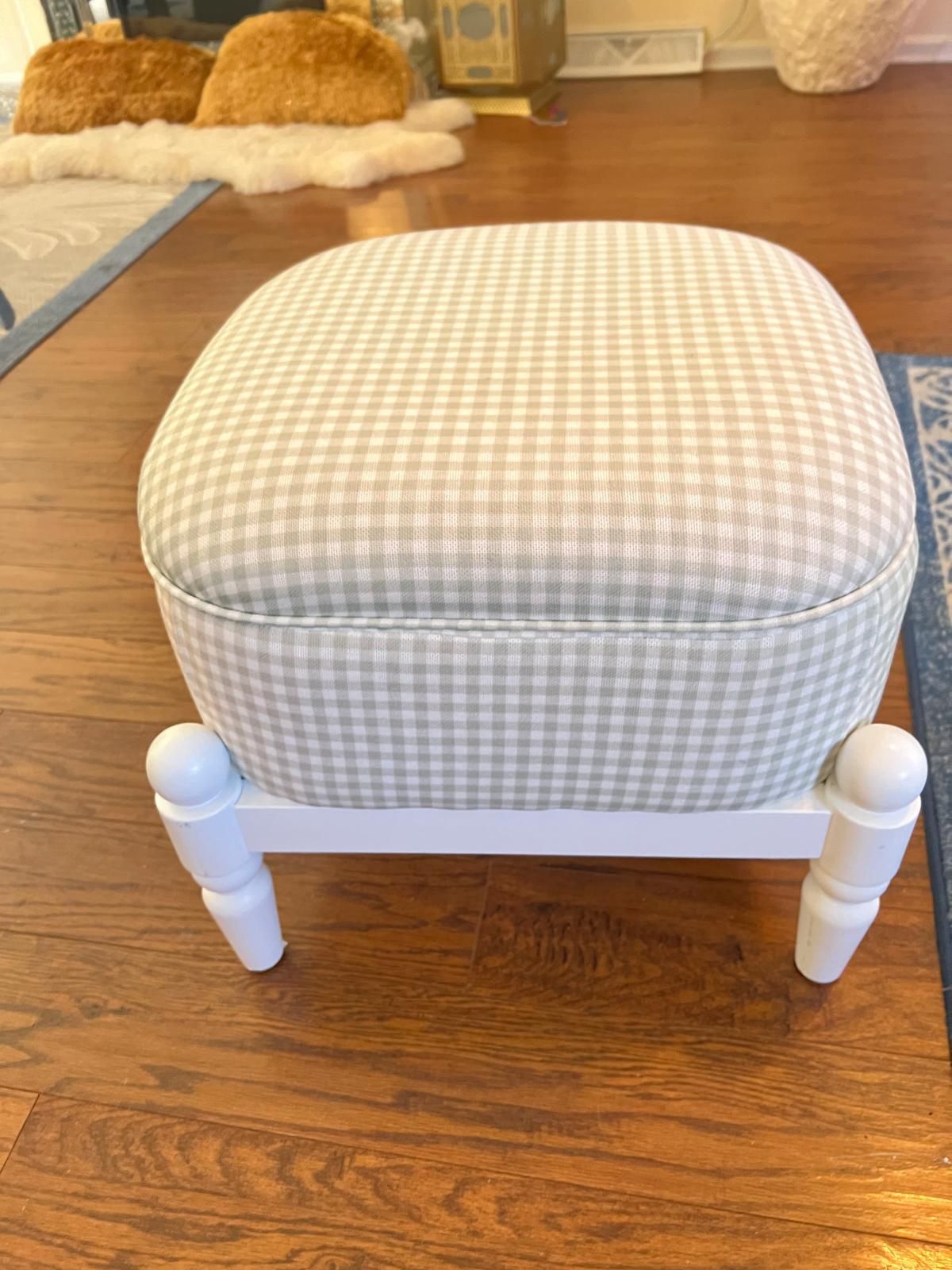 Ottoman / Leg Rest / Stool With Storage 