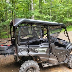 2022 Honda Pioneer 1000-5