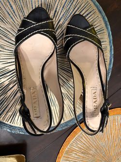 Prada 39.5 great shape