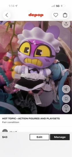 Maid jax pendant