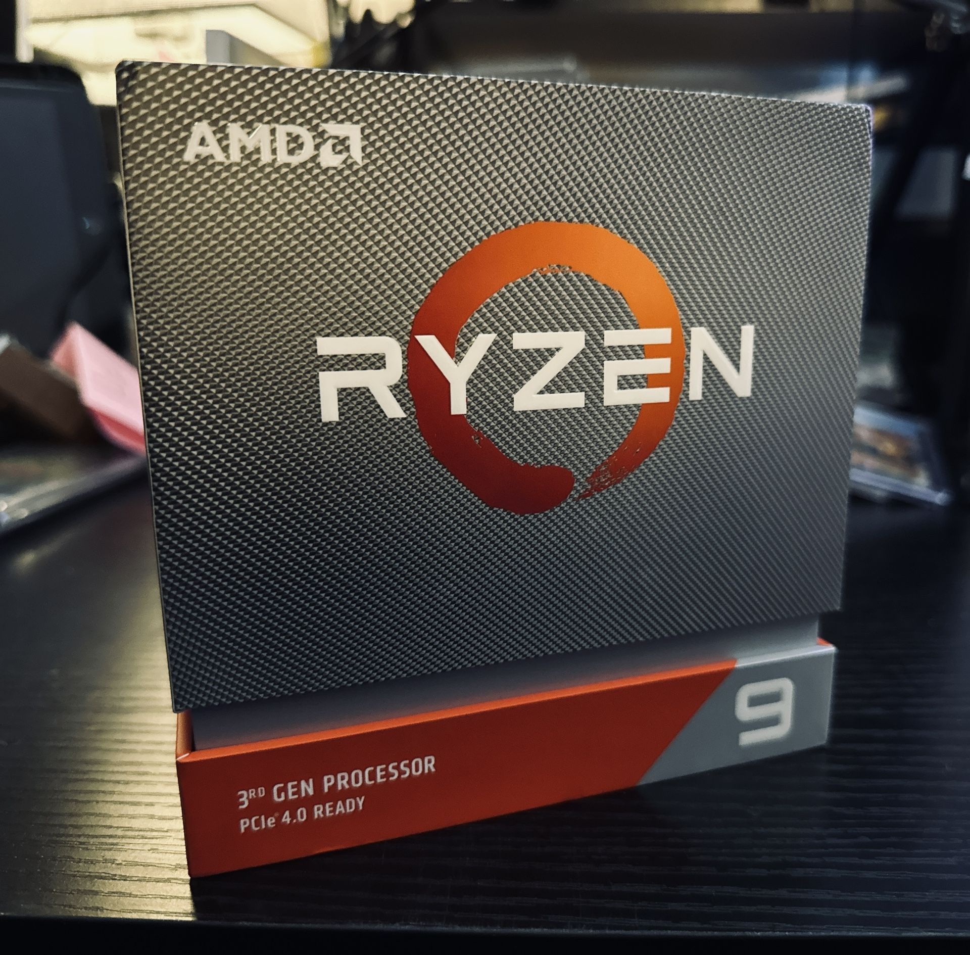Brand New SEALED AMD Ryzen 9 3900X Processor (3.8 GHz, 12-Cores, Socket AM4) With Wraith Prism