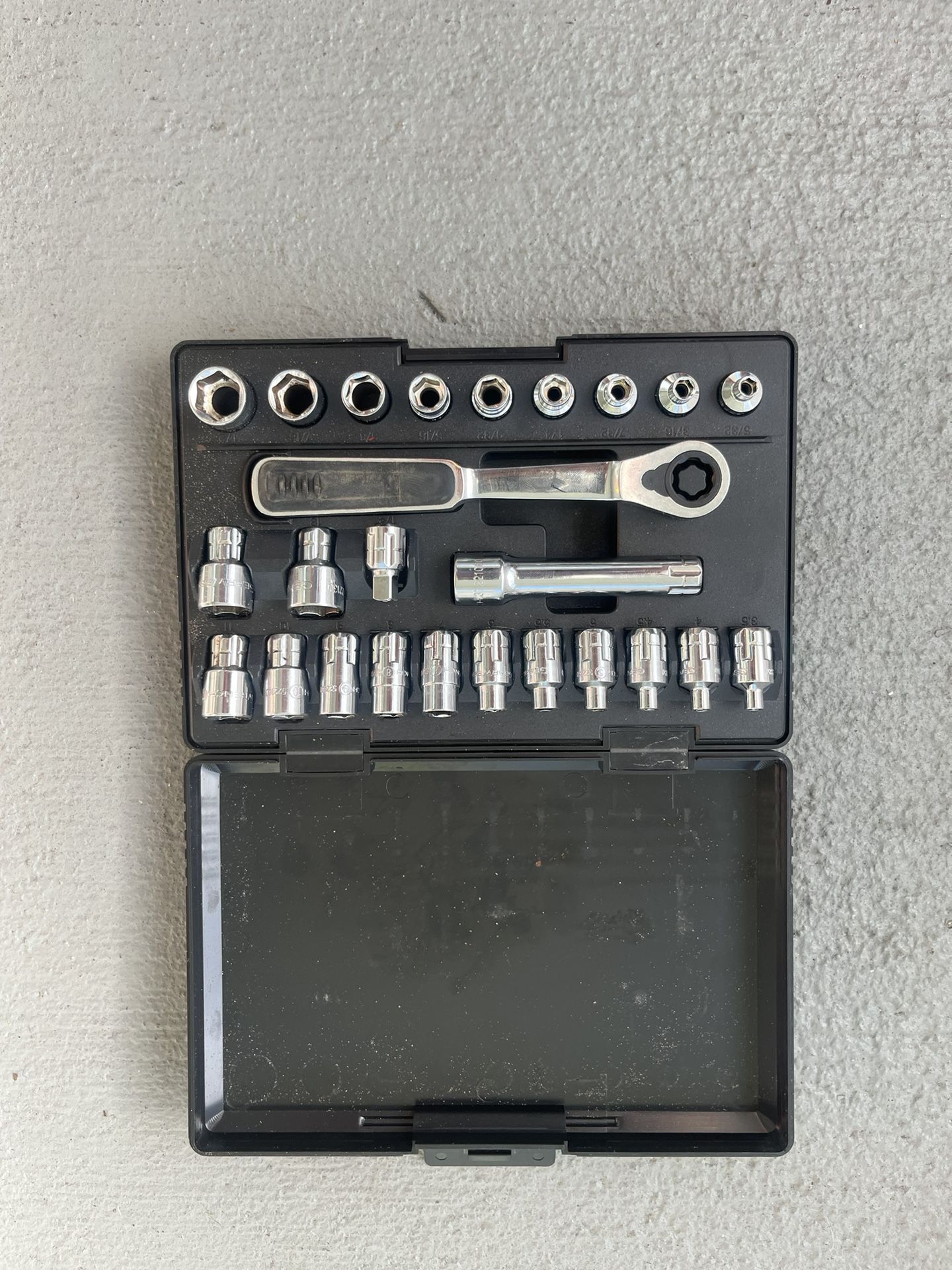 Long Bolt Ratchet Set