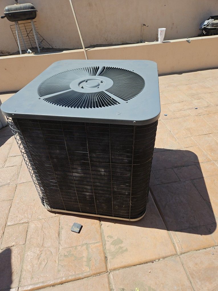4 TOn R22 Condenser