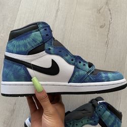 Jordan 1 Tie Dye Size 5 M/6.5W