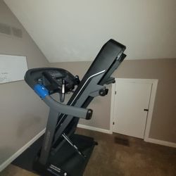 Horizon 7.0 AT Treadmill