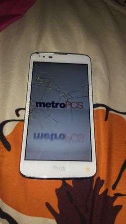 LG PHONE WITH CRACKS, WORKS FINE, WILLING TO TRADE