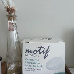 Brand New Disposable Nursing Pad+Baby Bottle Bundle