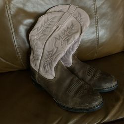 Pink Ariat Boots