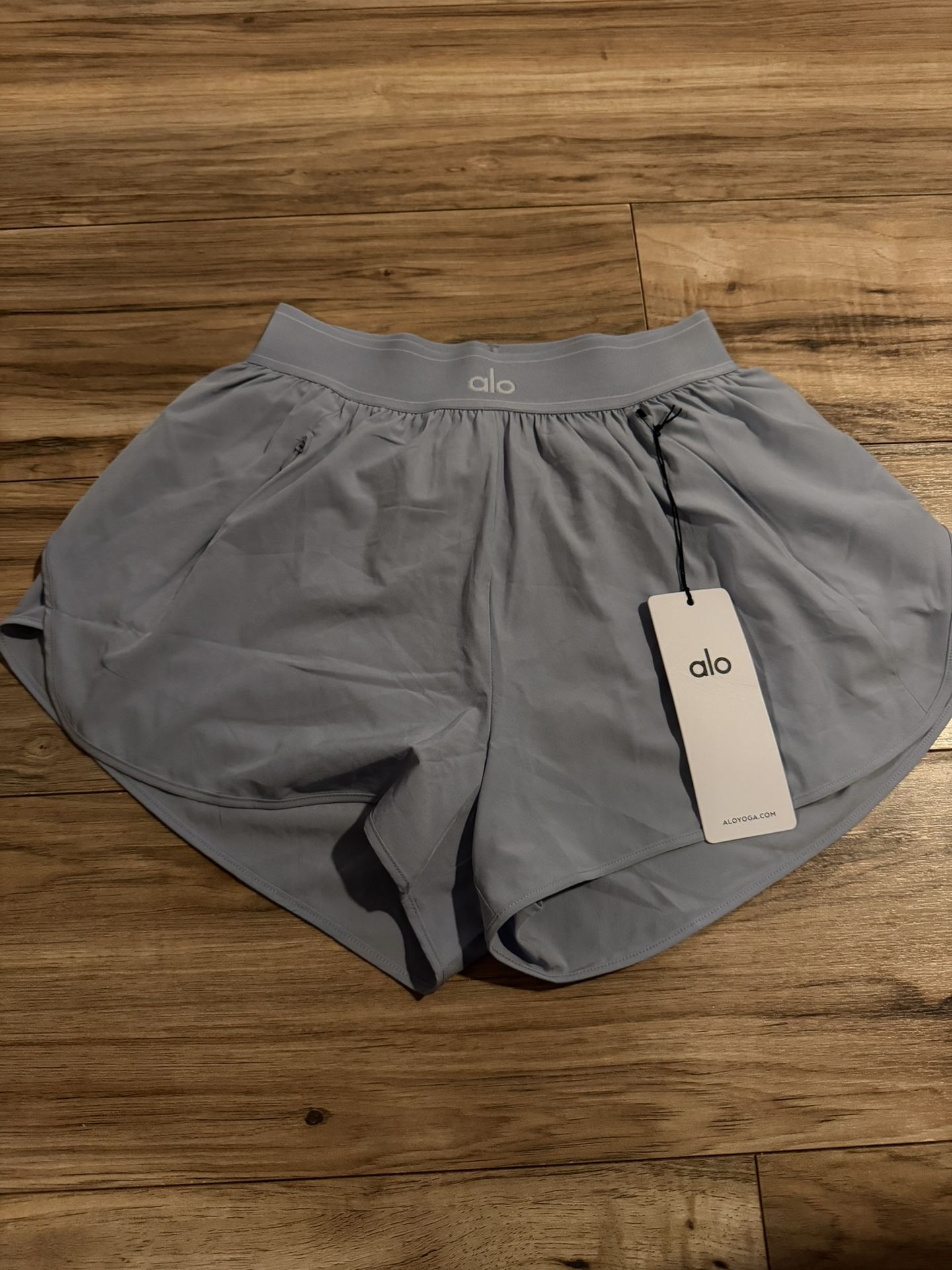 Alo Yoga-Match point short