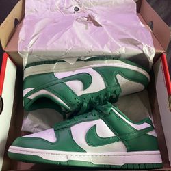 Nike Dunk Low Retro 