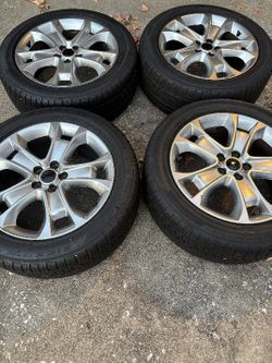 Ford Escape wheels and Falken 235/50/18 tires