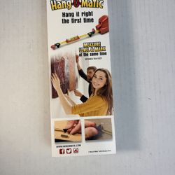 Hang-O-Matic All In One Picture Hanging Tool Measure Level Mark. (New)