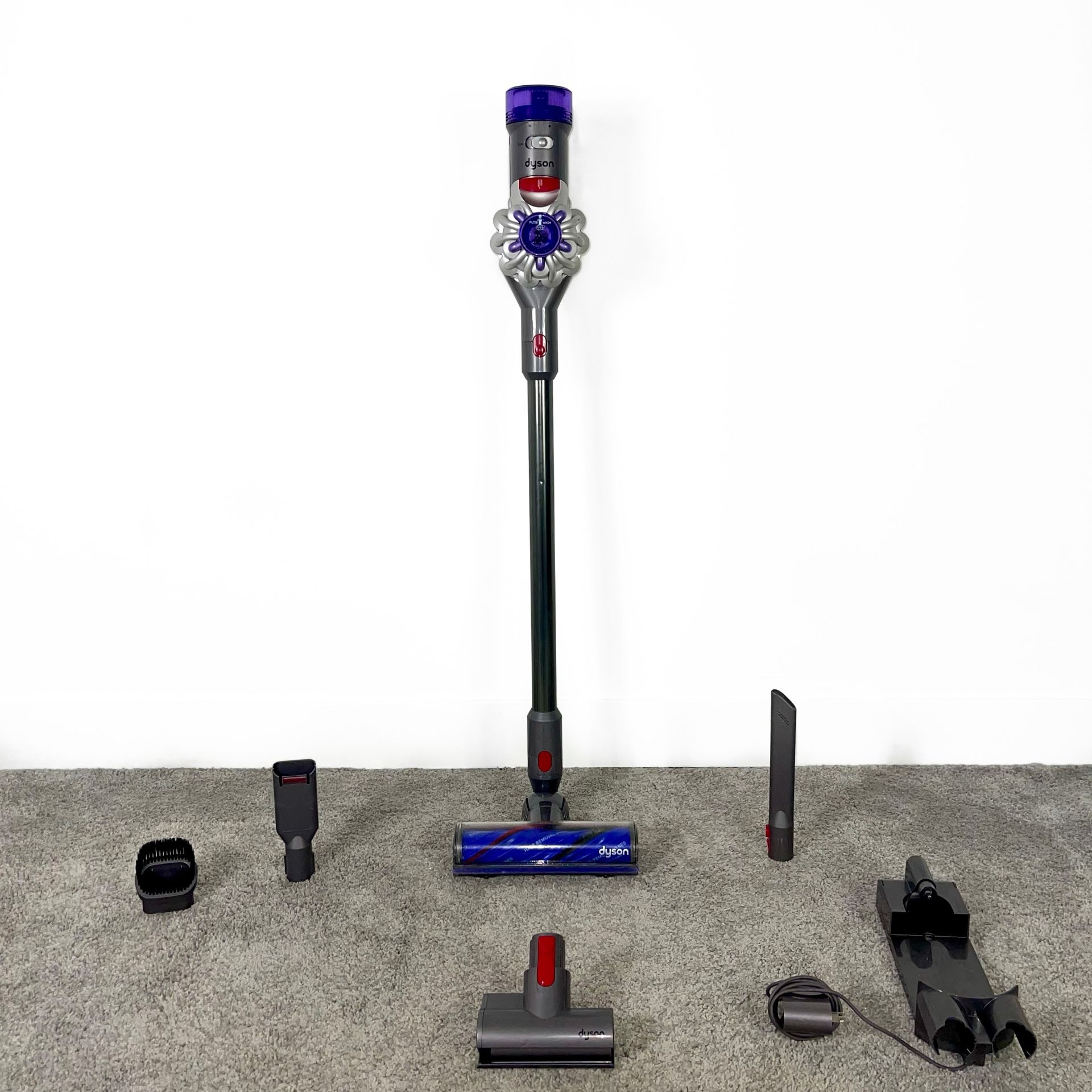 Dyson V8 Animal Handheld Stick Cordless Vacuum Cleaner w/ attachments