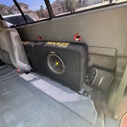 10” Kicker Subs Rockford Fosggate Amp