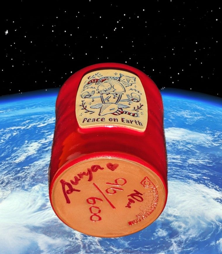 SIGNED Wee Gallery 2017 Deneen Pottery (6th) Illustrator "Peace On Earth" #96/600 Red 7+ oz. Mini-Tumbler